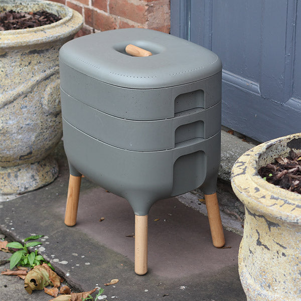 Urbalive Grey Worm Farm + Starter Kit + Worms