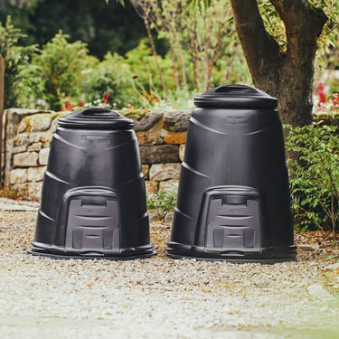Blackwall Compost Converter Base Plate on the Blackwall 330 Litre & 220 Litre Compost Converters in Black | In Situ Shot